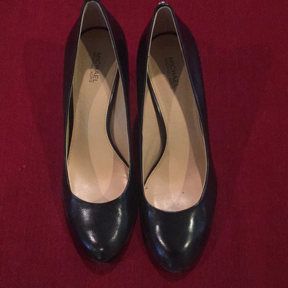 Michael Kors pumps